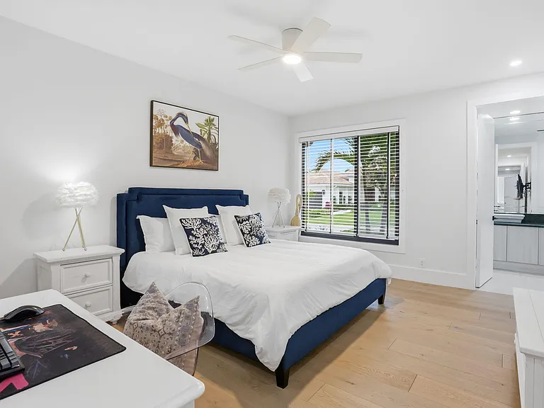 11180 Isle Brook Ct — Photo 25