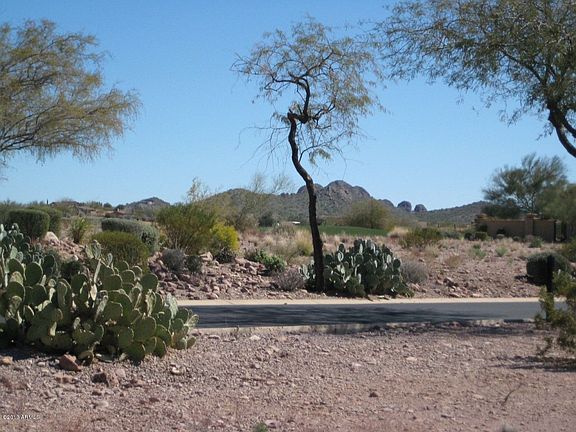 3rd image of 2592 S Pinyon Village Dr