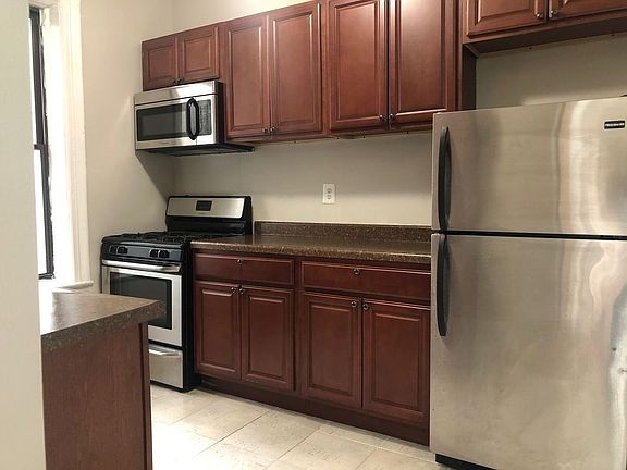 2nd image of 1219 Union St APT 1A