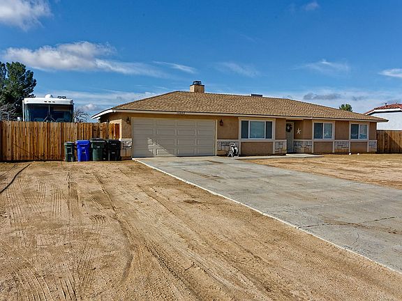 3rd image of 15052 Temecula Rd