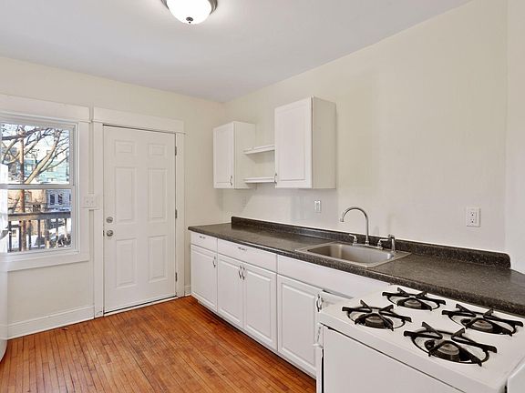 5th image of 2608 2nd Ave S #2