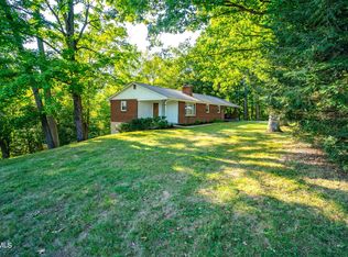101 Wright Ln, Bristol, TN 37620