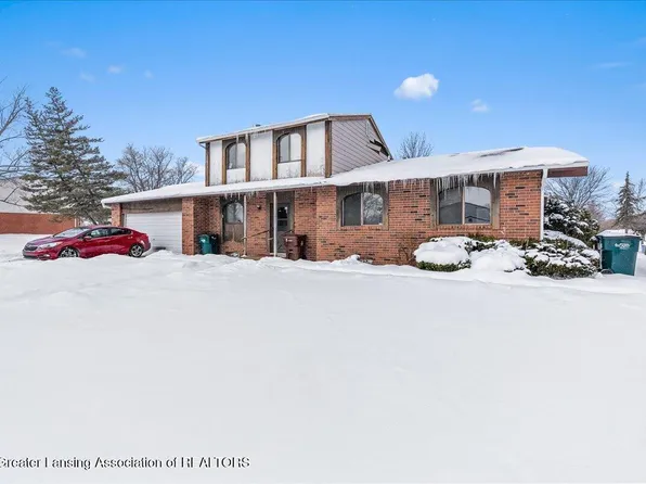 4400 Chadburne Dr, Lansing, MI 48911