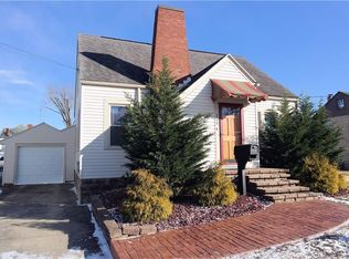 124 Maple St, Belpre, OH 45714