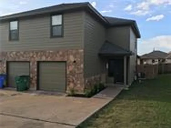 146 Mauna Kea Ln Unit B, Bastrop, TX 78602