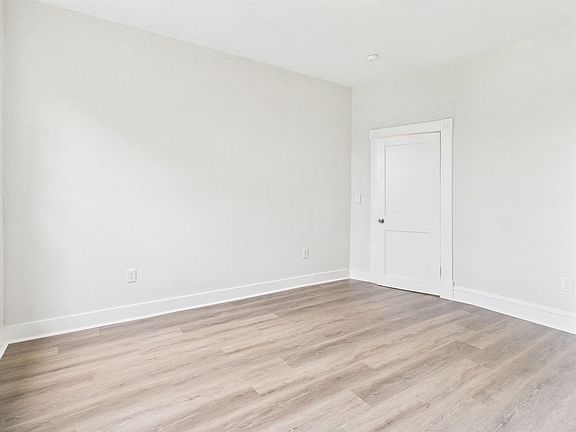 4th image of 3314 3rd Ave APT 2