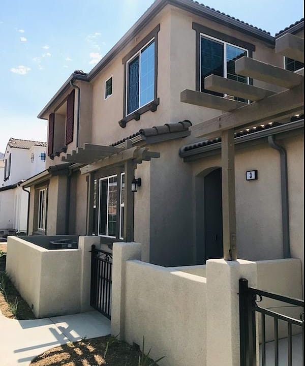 1st image of 15958 Lasselle St