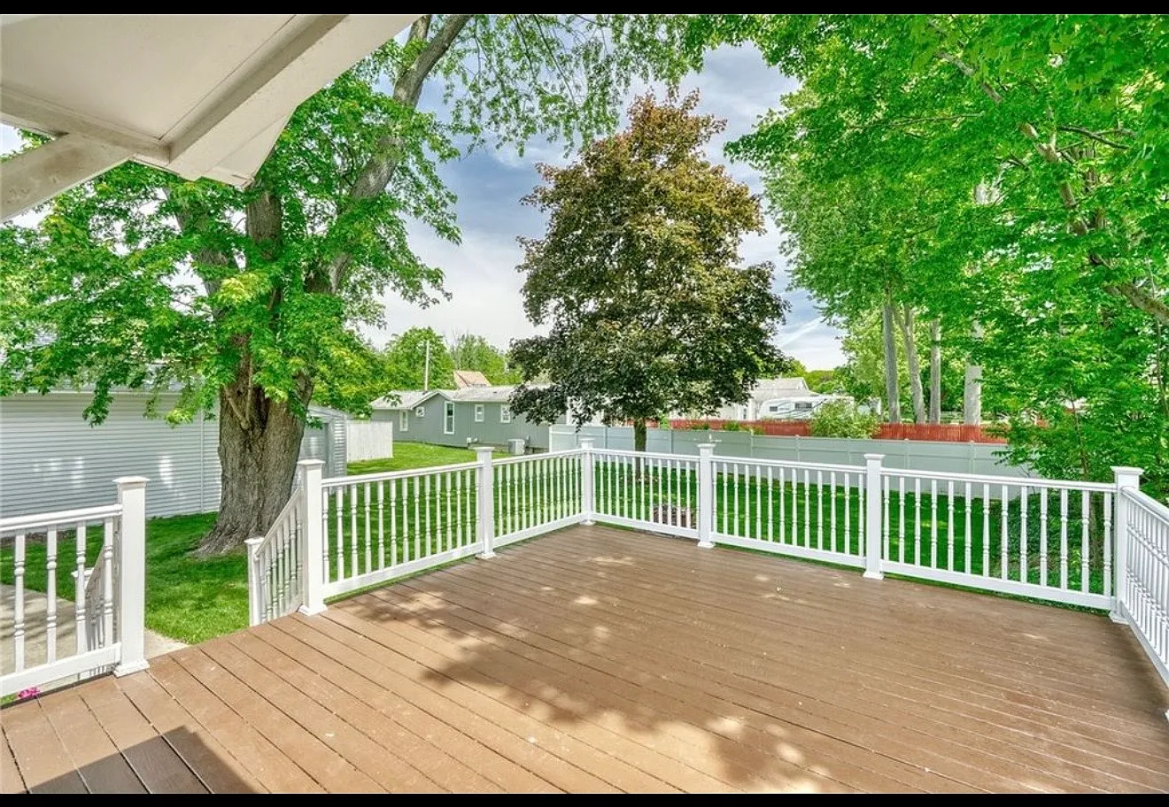 2 bed, 1348 sqft, $2,200 — Photo 4