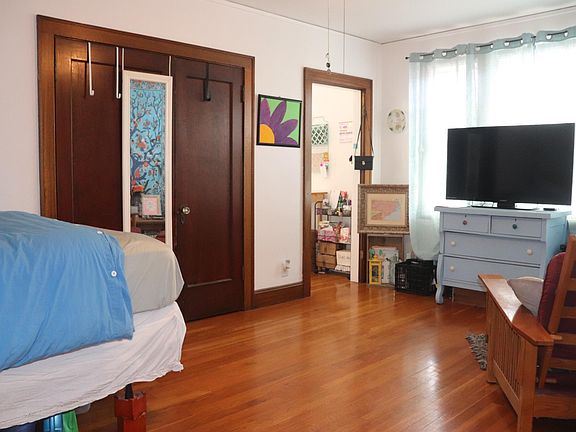 2nd image of 119 College Ave #405