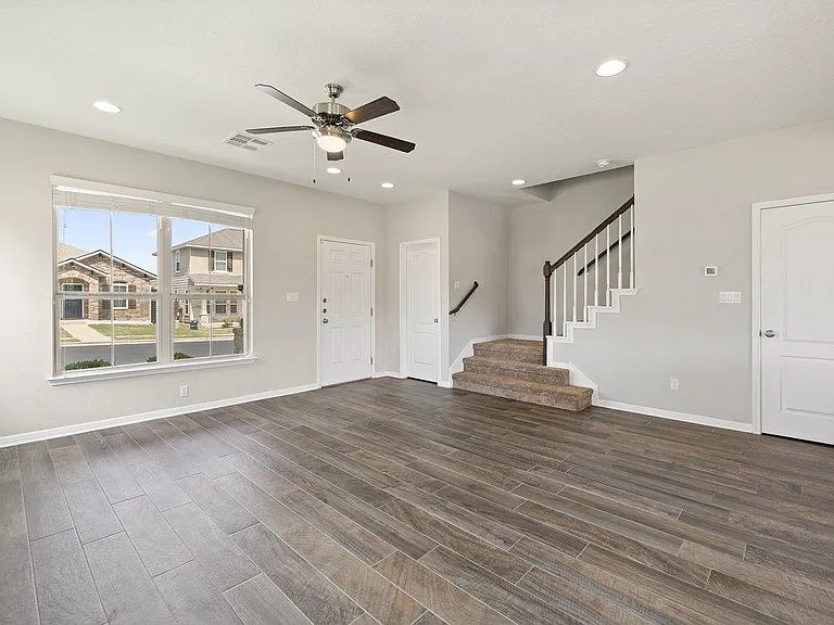 719 Coconut Grv — Photo 7