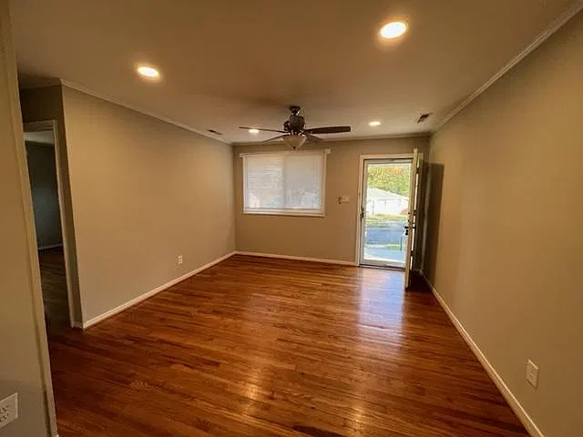 2 bed, 800 sqft, $1,200 — Photo 3