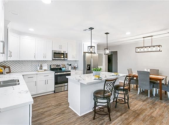4th image of 4404 Oaklawn St