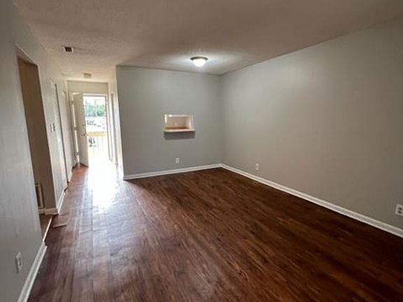 2nd image of 519 E Main St #922-G