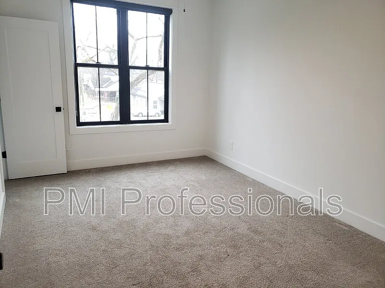 219 S Bilbro Ave — Photo 17