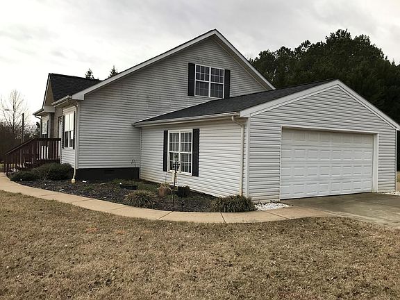 2nd image of 1045 Pocono Pl