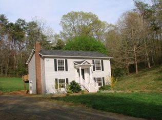 8268 Botha Rd, Warrenton, VA 20186