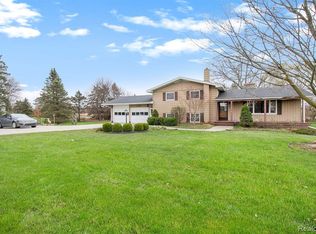 11231 Grand Blanc Rd, Gaines, MI 48436