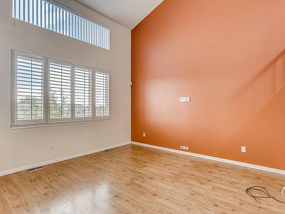 Entrance into family room, vaulted ceilings and amazing sunlight.
