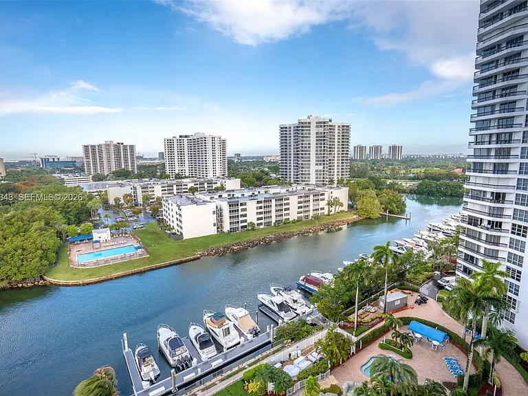 3530 Mystic Pointe Dr #1401 — Photo 4