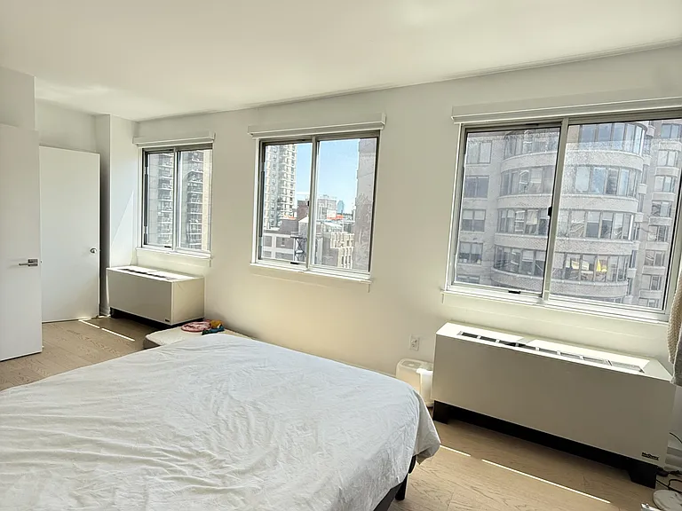 308 E 38th St #19/20B — Photo 9
