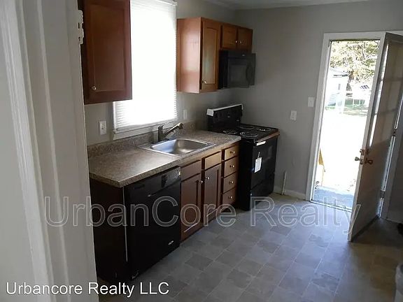 2nd image of 1714 National St