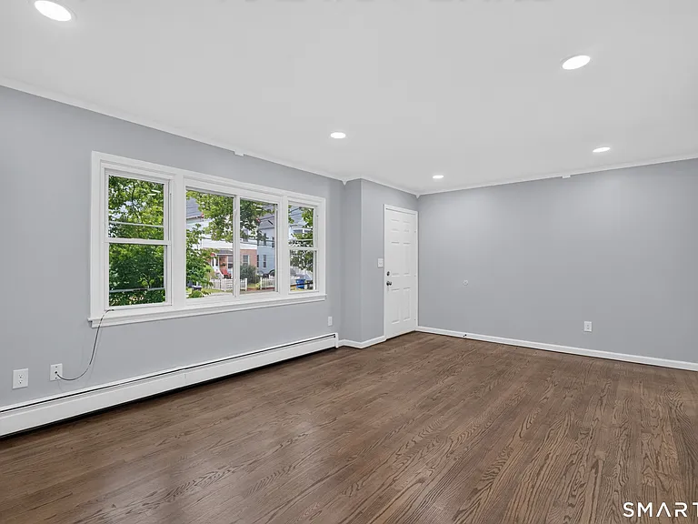 41 Admiral St #1 — Photo 6