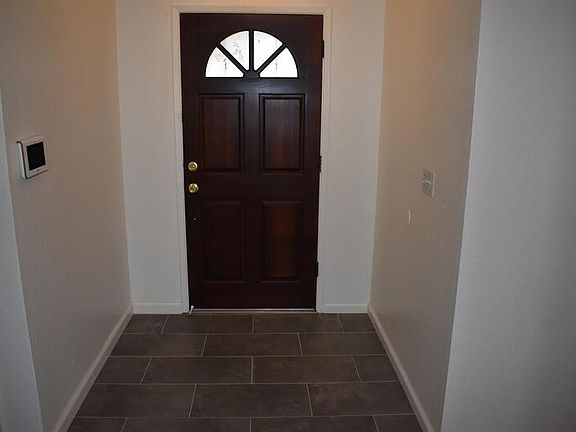 5th image of 614 E Linwood Ave