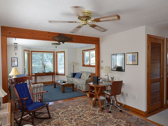 3rd image of 71 Norris Ave