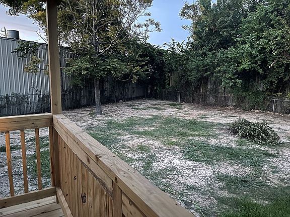 FRONT DECK