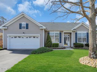 56 Pond View Cir, Barnegat, NJ 08005