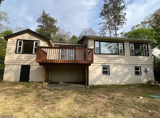 120 Hillside Rd, Sparta, NJ 07871