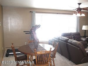 4th image of 106 Park E