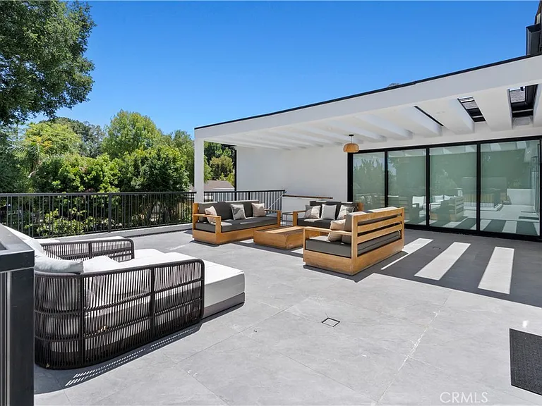 5050 Arundel Dr — Photo 63