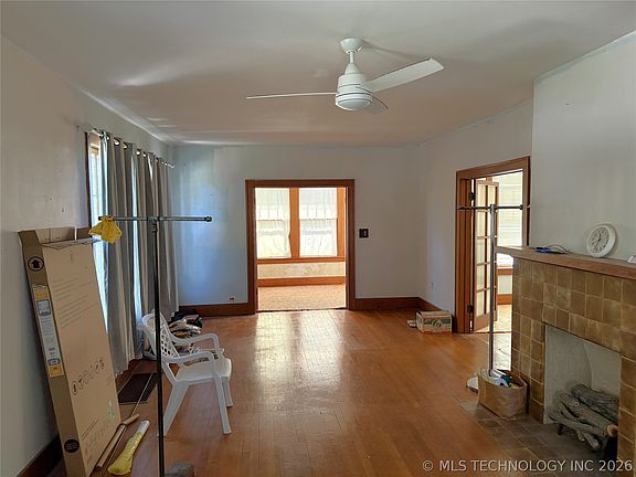 4th image of 1536 S Yorktown Ave