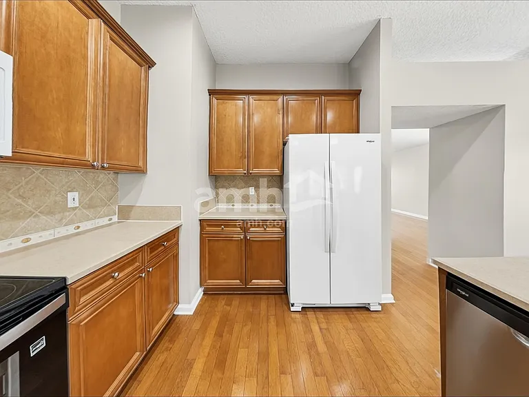 13839 Victoria Lakes Dr — Photo 3