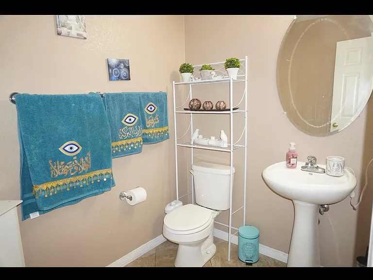 276 E Monterey Cypress St — Photo 8