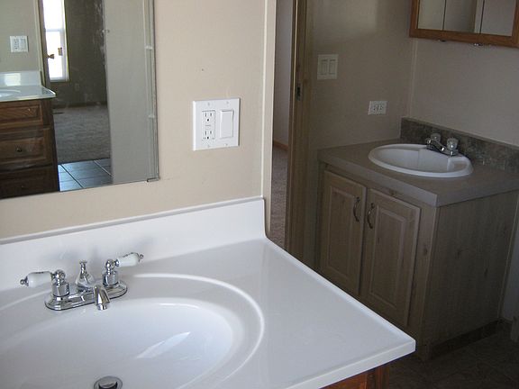 2nd image of 3400 Sagebrush Blvd