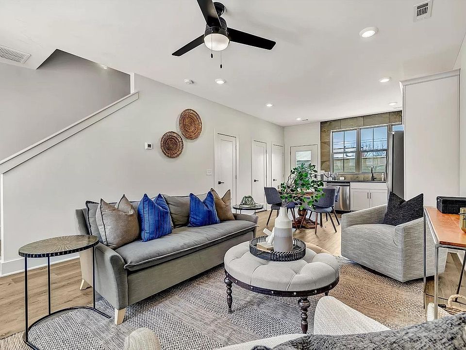 First Floor: living area