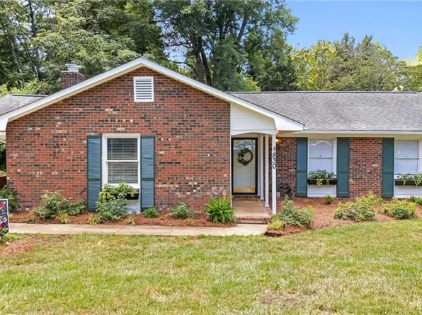 830 Duckview Ct, Winston Salem, NC 27106