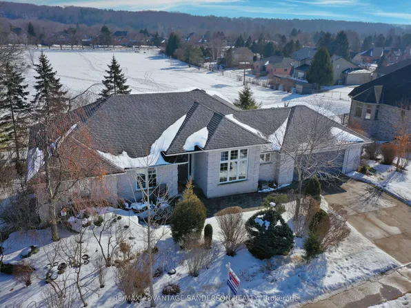 23 Birchcrest Dr, Middlesex Centre, ON N0L 1R0