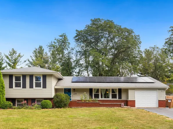 3S177 Arboretum Rd, Glen Ellyn, IL 60137