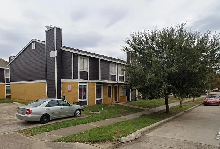 12610 Ashford Meadow Dr #4 — Photo 1