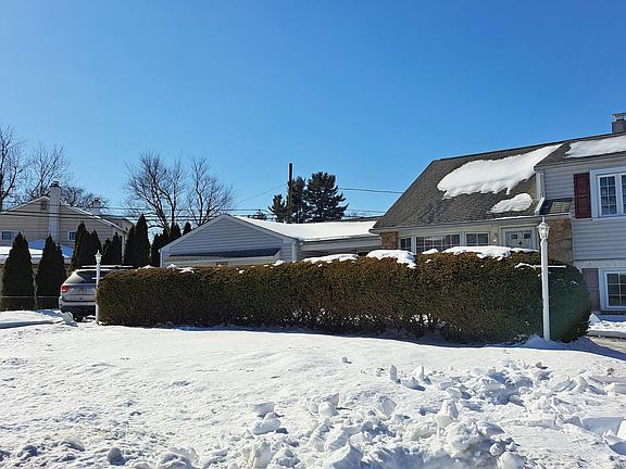 3rd image of 848 Sunnylea Rd