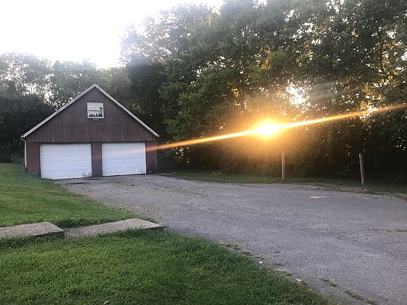 5th image of 176 Marble Creek Ln