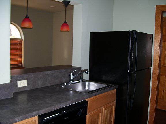 4th image of 305 W Lafayette St APT 06