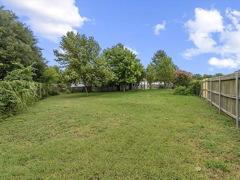 206 Evergreen Cir — Photo 27