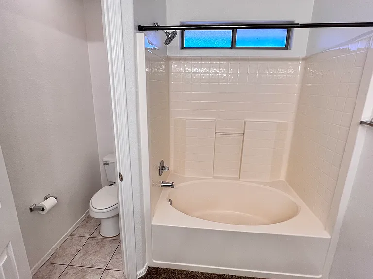 3041 W Horsham Dr — Photo 24