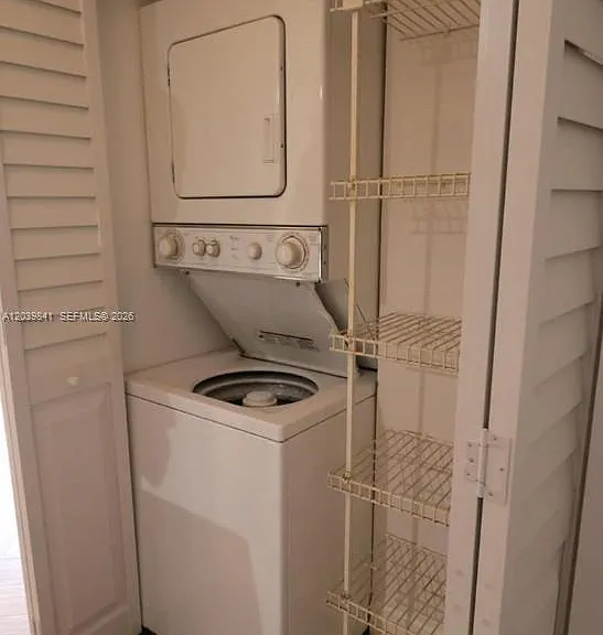 2550 SW 18th Ter #1807 — Photo 6