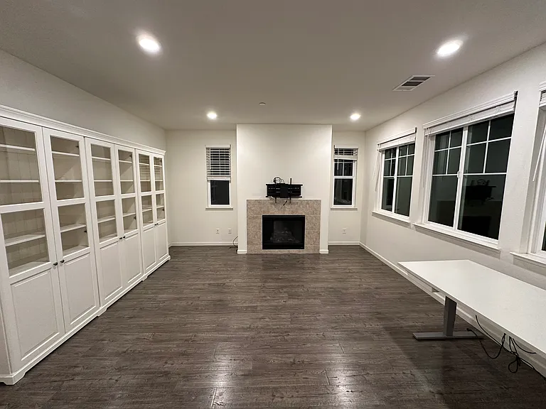 33838 Farmhouse St — Photo 4