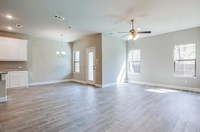 3729 Bennett Trl — Photo 3